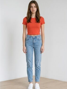 Bozzolo Orange Ribbed Crop Tee
